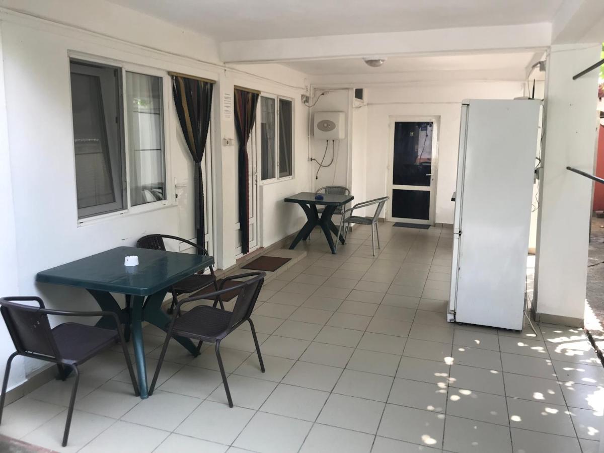 Отель Casa Selena Костинешти Экстерьер фото