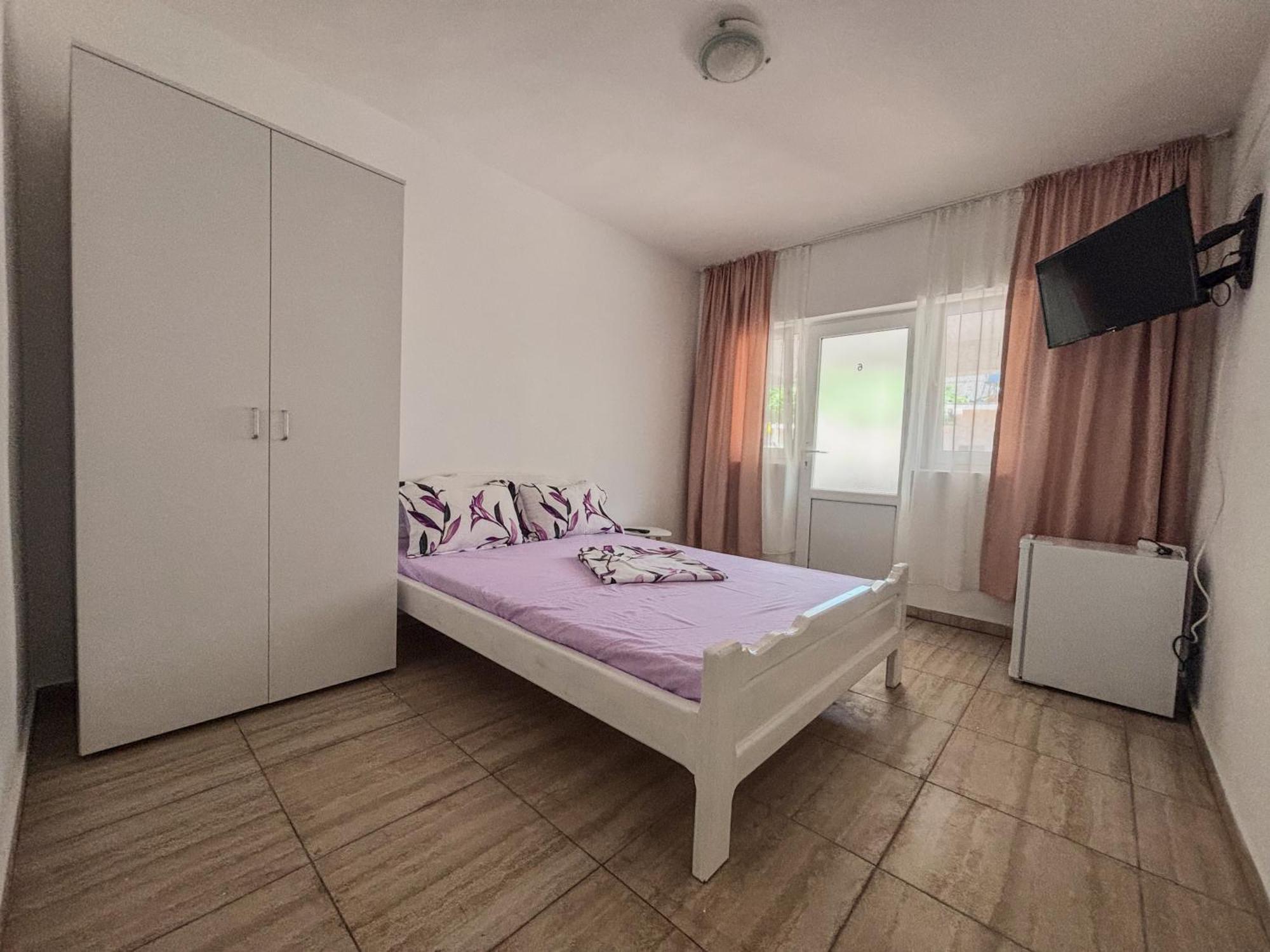 Отель Casa Selena Костинешти Экстерьер фото