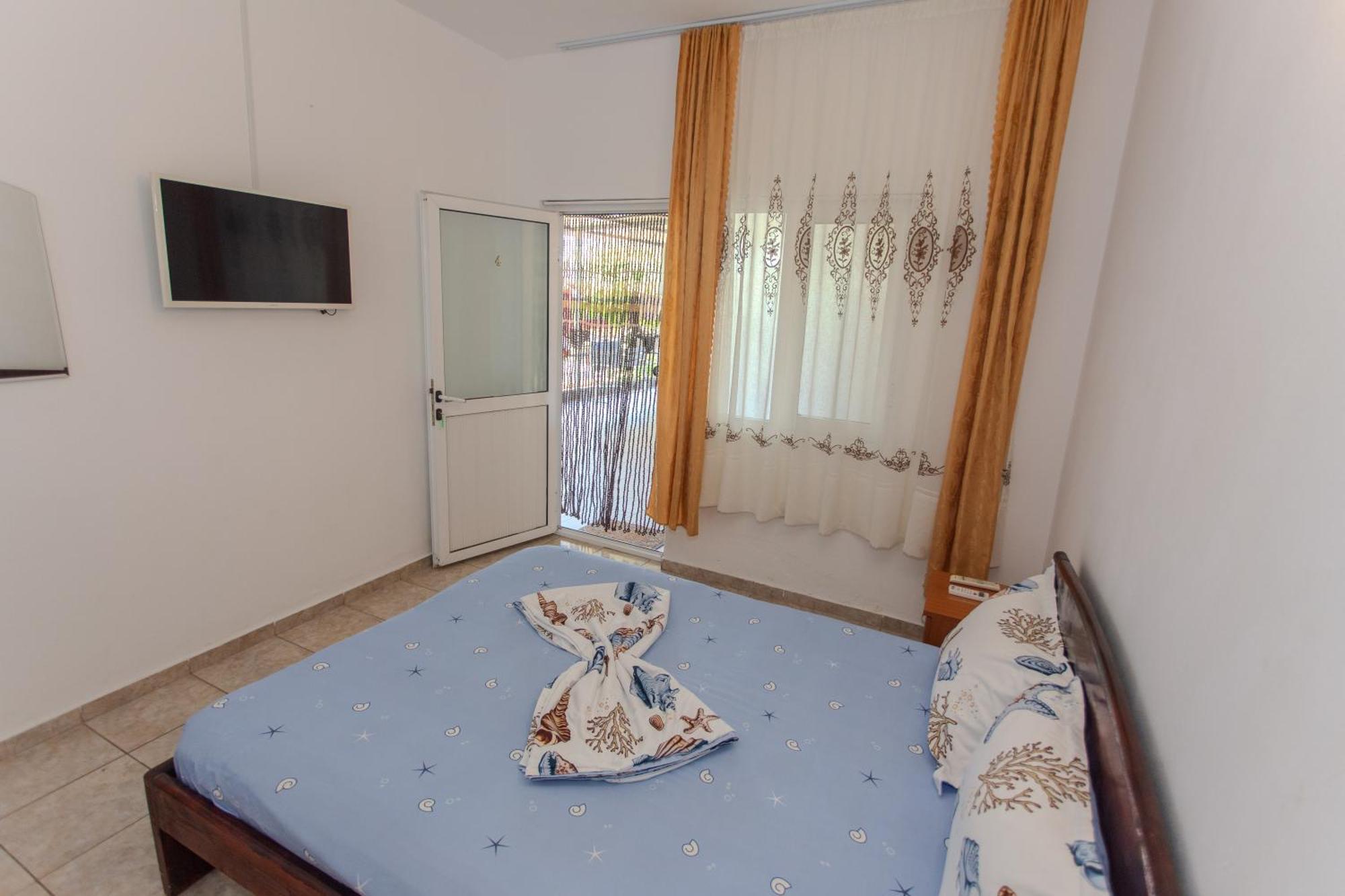Отель Casa Selena Костинешти Экстерьер фото